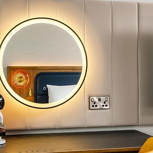 Premium King Room
